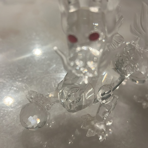 Austrian Crystal
Swarovski Collectors Society 1997 Annual
Edition.
THE Dragon - Picture 2 of 6